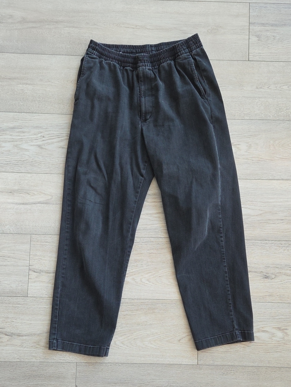 Uniqlo Men's Black Stretch Easy Ankle Denim Pants - M
